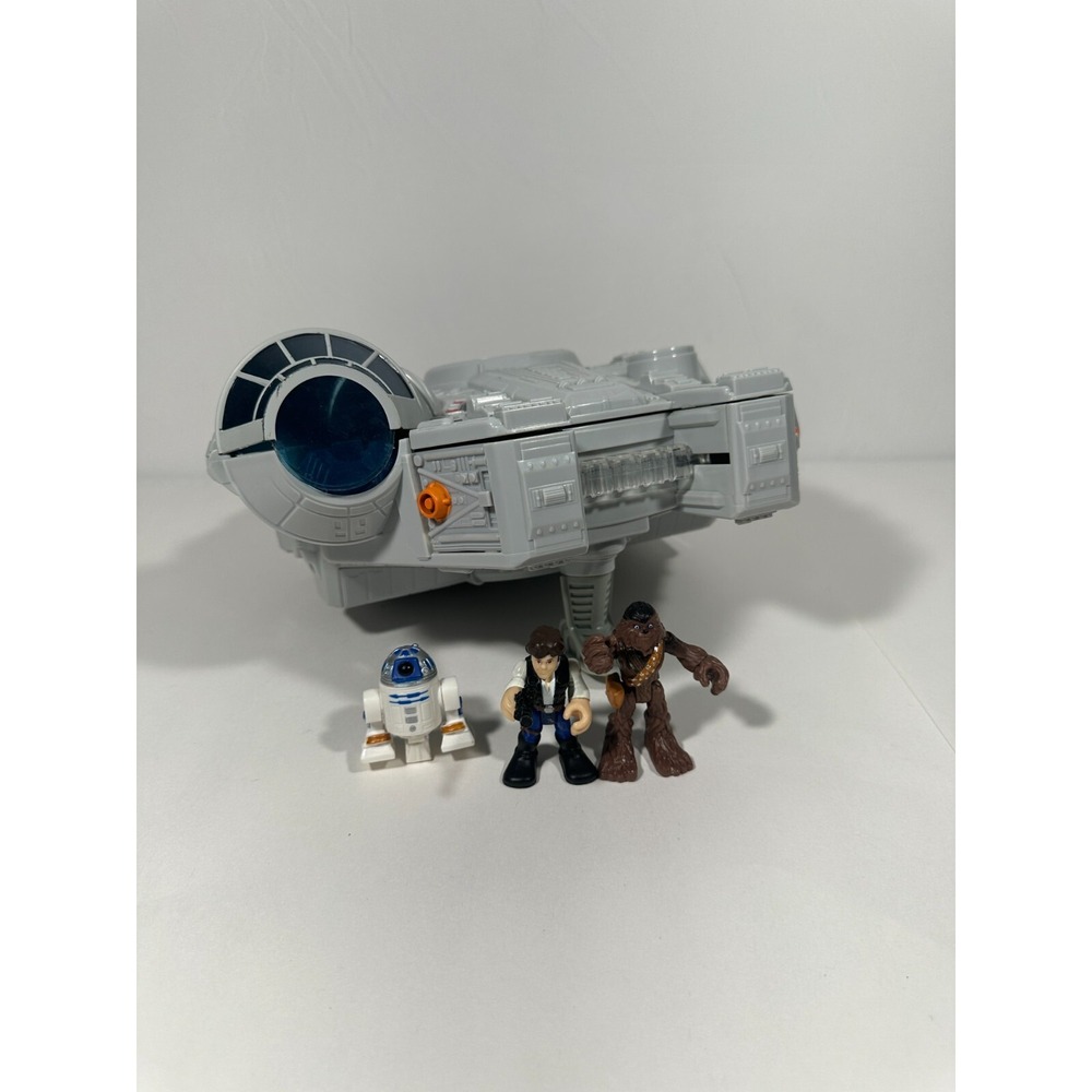 Star Wars Hasbro 2011 Millennium Falcon Spaceship 3 figures Included